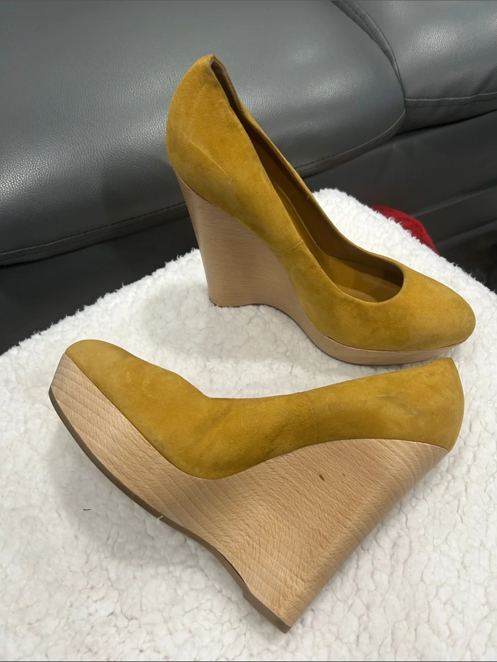 Yves Saint Laurent yves saint